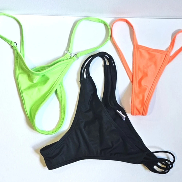 🟢3/$19🟢 Lot of 3 Thong Bikini Bottoms Shekini NWOT - Picture 1 of 9